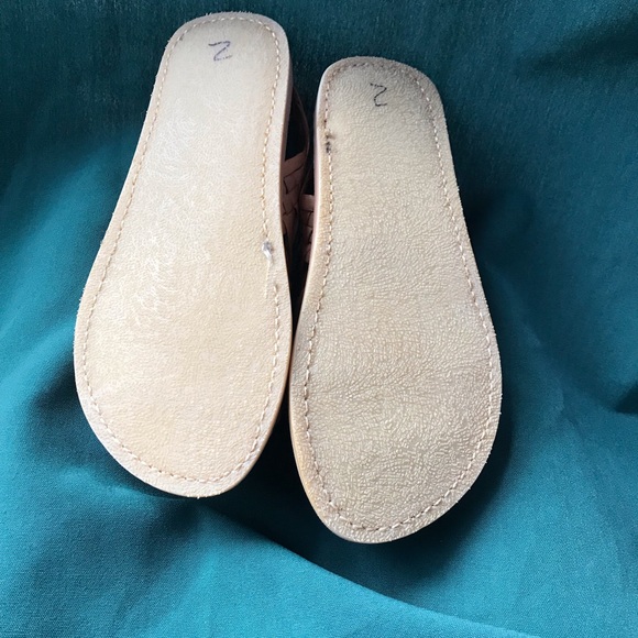 Women’s huaraches/sandals - Picture 4 of 7